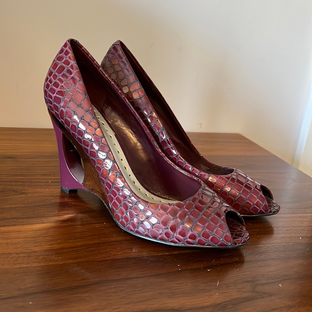 BCBG shoes